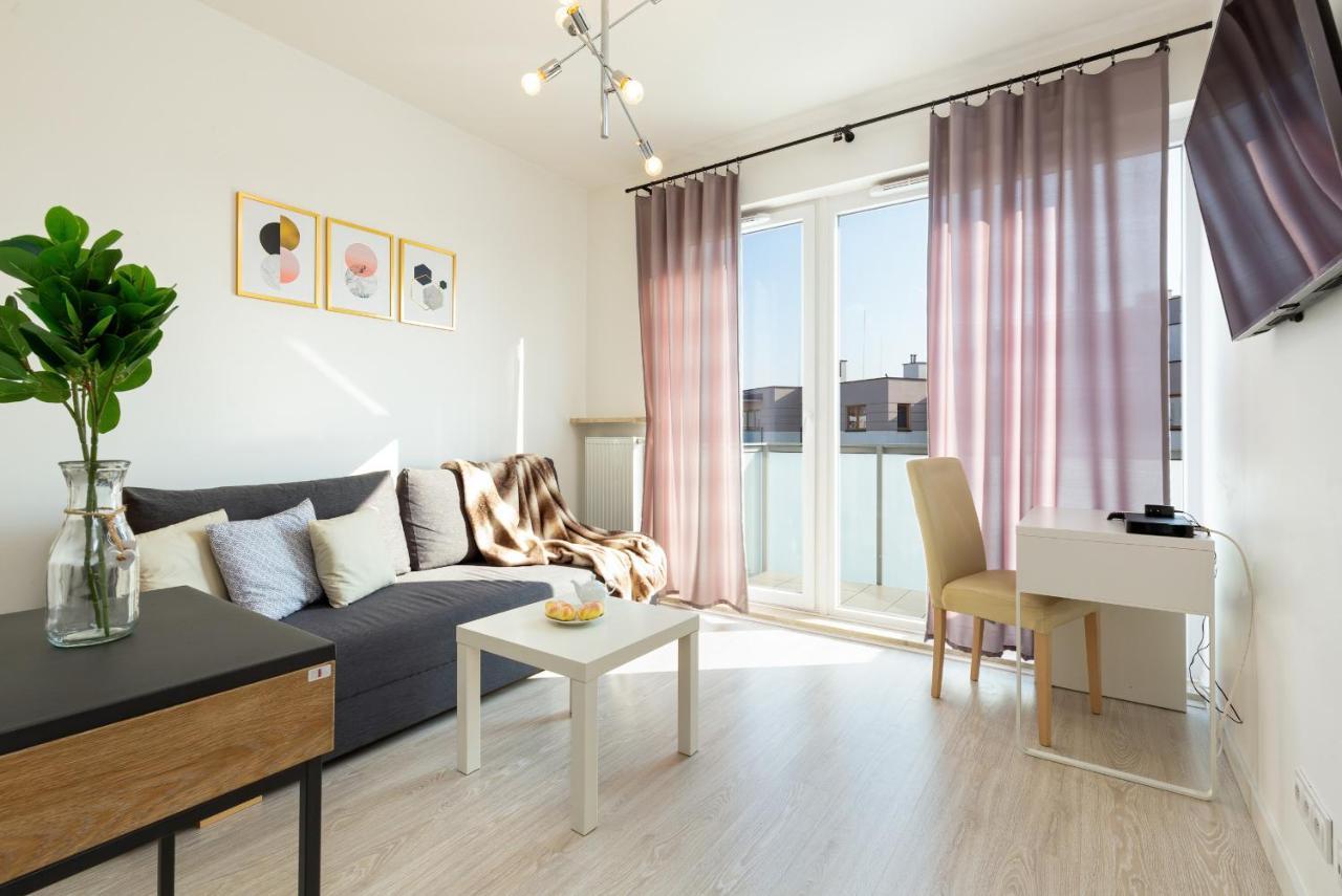 Metro Bielany Apartments By Noclegi Renters Варшава Экстерьер фото